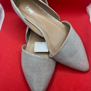NWT Fioni sparkly flats